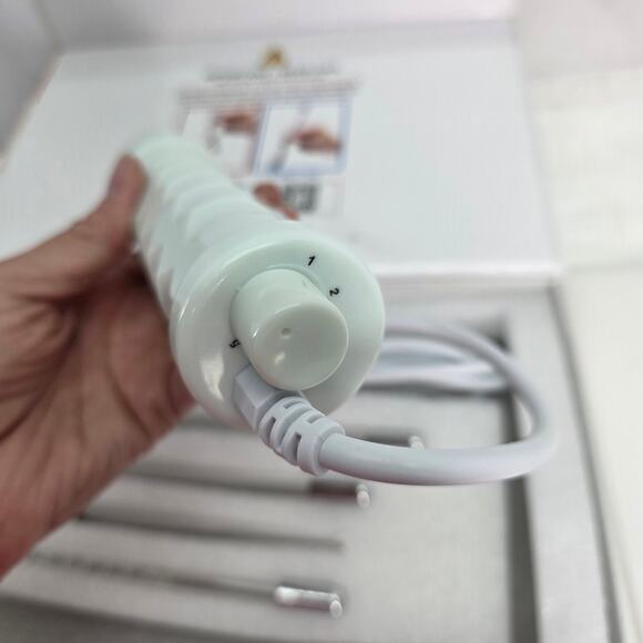 NuDerma Handheld Skin Therapy Wand Machine w/Neon – Anti-Aging - Skin Tightening - Picture 4 of 16